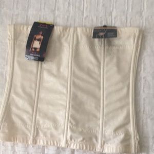 Maidenform waistnipper size Medium